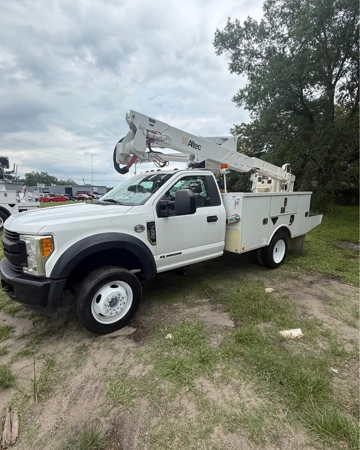 2017 Ford F550 Altec 42 ft Bucket Truck