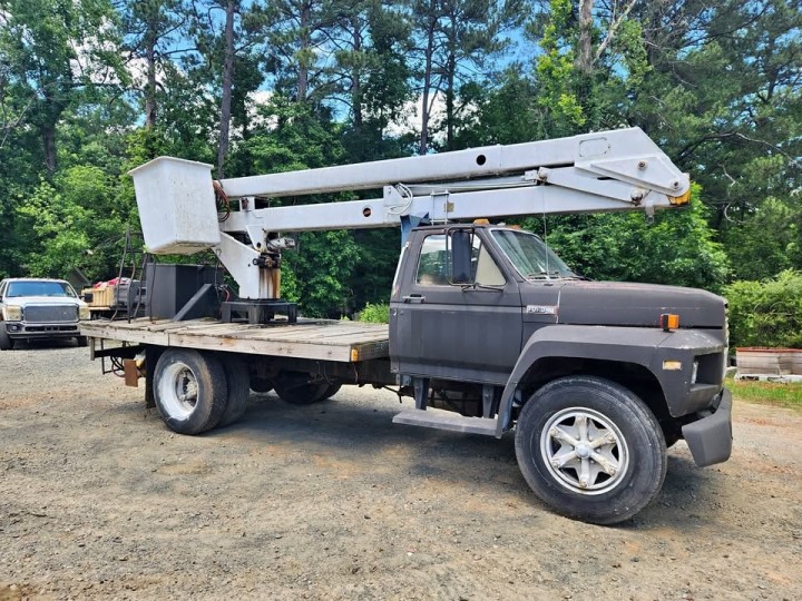 1985 Ford F600 40 foot Bucket Truck