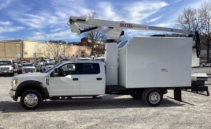 2022 Ford F550 Skytel S44B 44 ft Bucket Truck