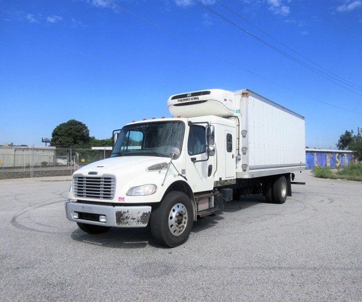 2016 Freightliner M2 106 22ft Refrigerated Truck