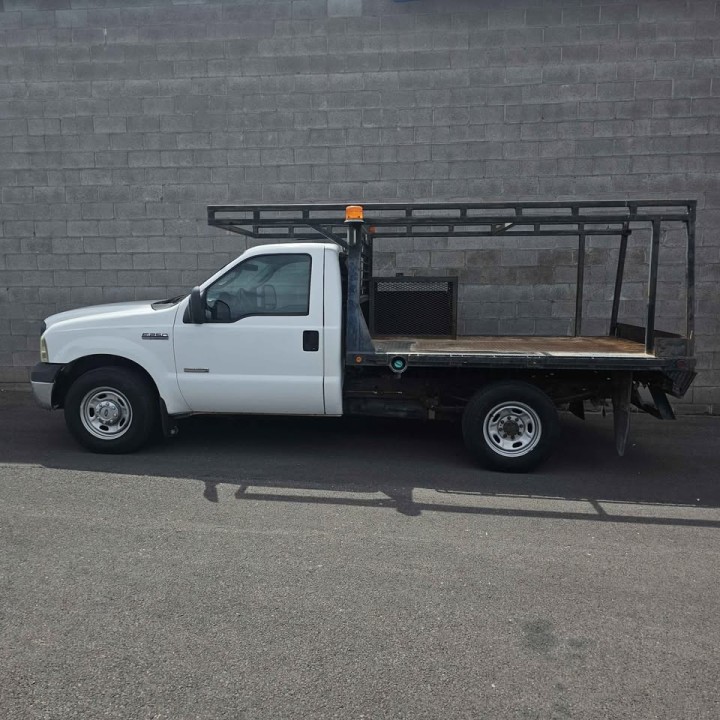 2007 Ford F250 Steel Flatbed Truck