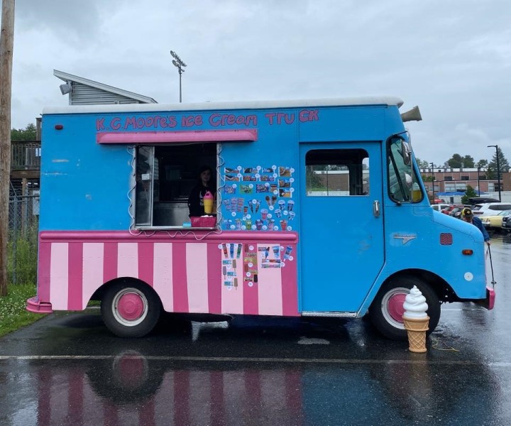 Be the Hero of Your Block! Reserve a Classic KC Ice Cream Route Now!