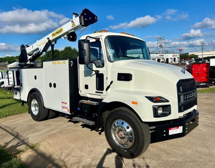 Mack MD6 Palfinger PCB72-11CS Boom Truck