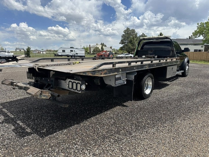 Dodge Ram 5500 Tow Truck - Fast & Professional Service