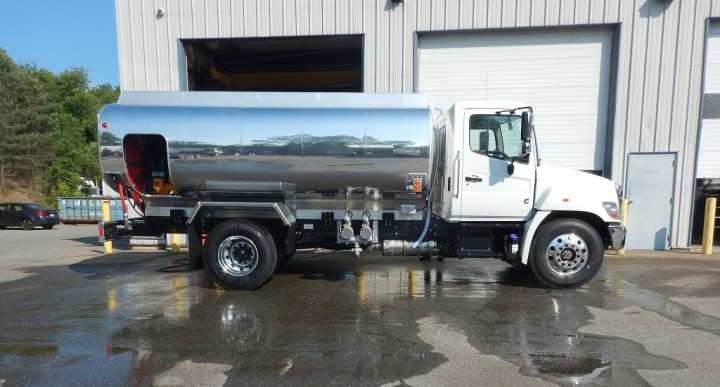 Fast Water Delivery in Boston - 2000-Gallon Truck Ready 24/7!