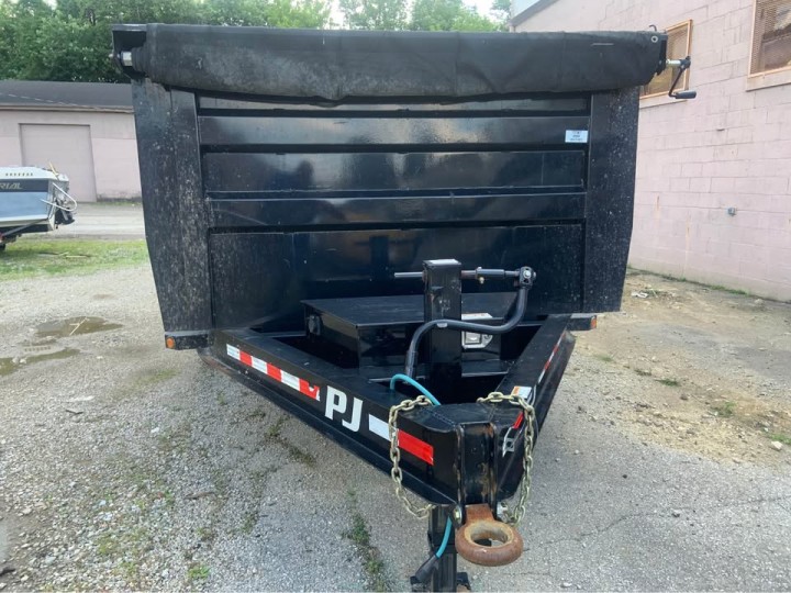 Heavy-Duty 14ft Dump Trailer - Large Capacity, Reliable Performance!