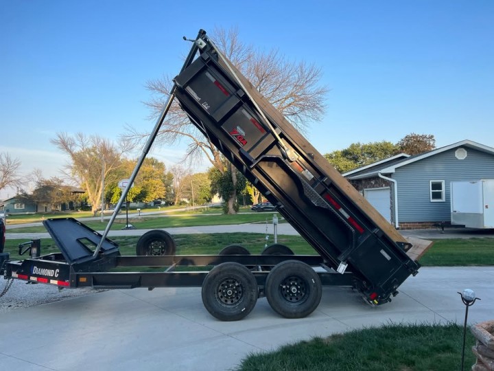 Reliable 14' Dump Trailer Rental - Daily/Weekly - Central IA!