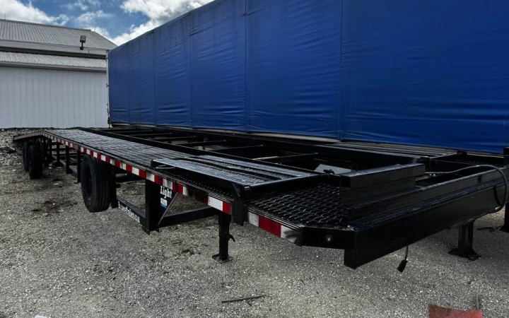Buckeye Max Light 48ft Car Trailer Hauler - Chicago's Top Semi-Trailer Rental