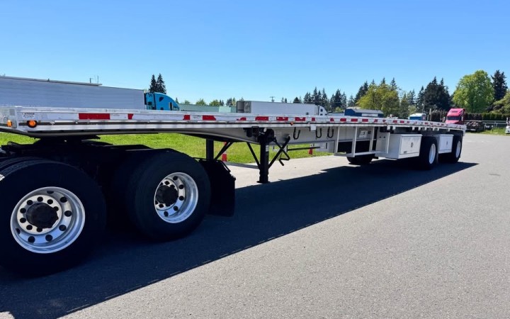 East 48' Aluminum Flatbed Trailer - Oversized Load Expert