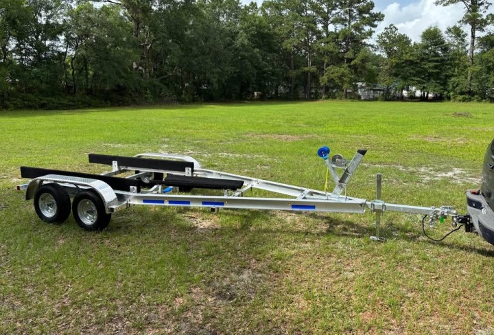 18-20ft Aluminum Boat Trailer - 7K GVWR - Rust-Free & Lightweight