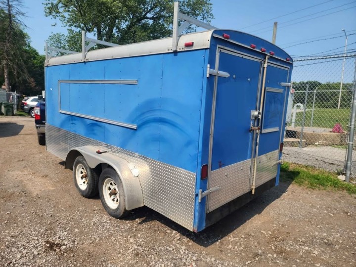 12' Refrigerated Trailer - Perfect for Small Businesses!
