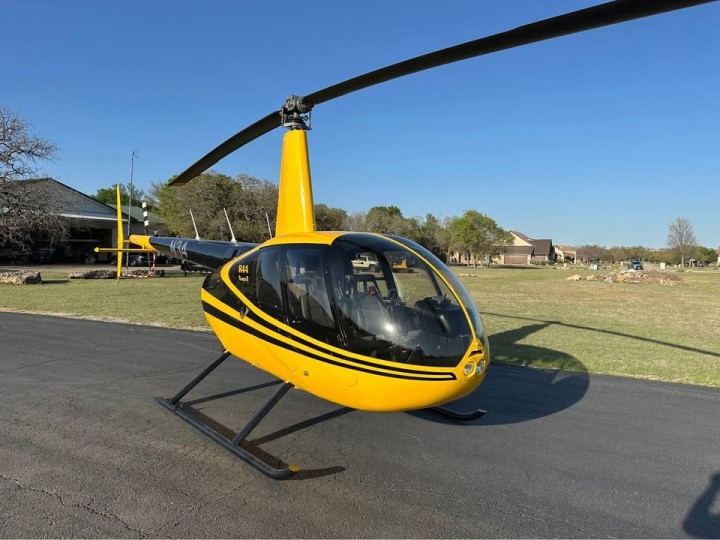 Robinson R44 Helicopter - Panoramic Views, Corporate Travel & Sightseeing