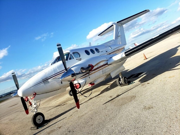Beechcraft King Air F90 Private Jet - Affordable Turboprop Excellence