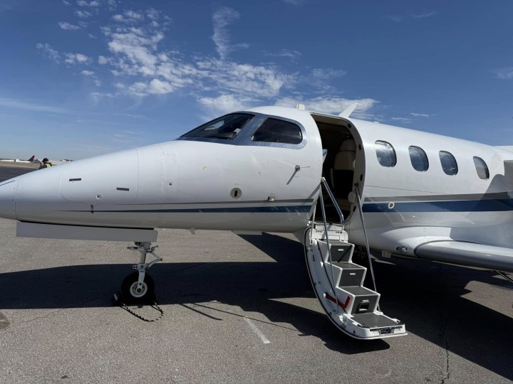 Embraer Phenom 100 - No More Airport Chaos, Complete With Wi-Fi