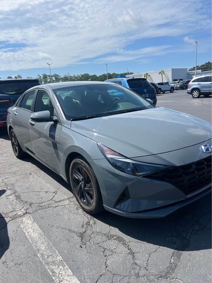 2022 Hyundai Elantra Hybrid Blue