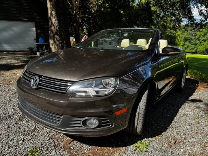 2012 Volkswagen Eos Executive Hard Top Convertible