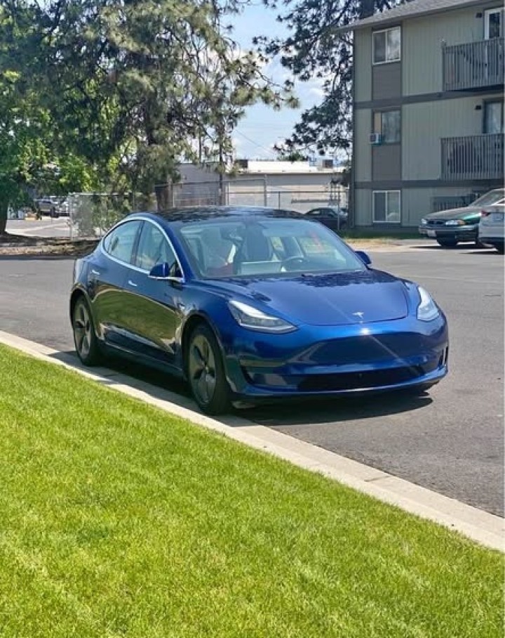 2019 Tesla Model 3 SR+