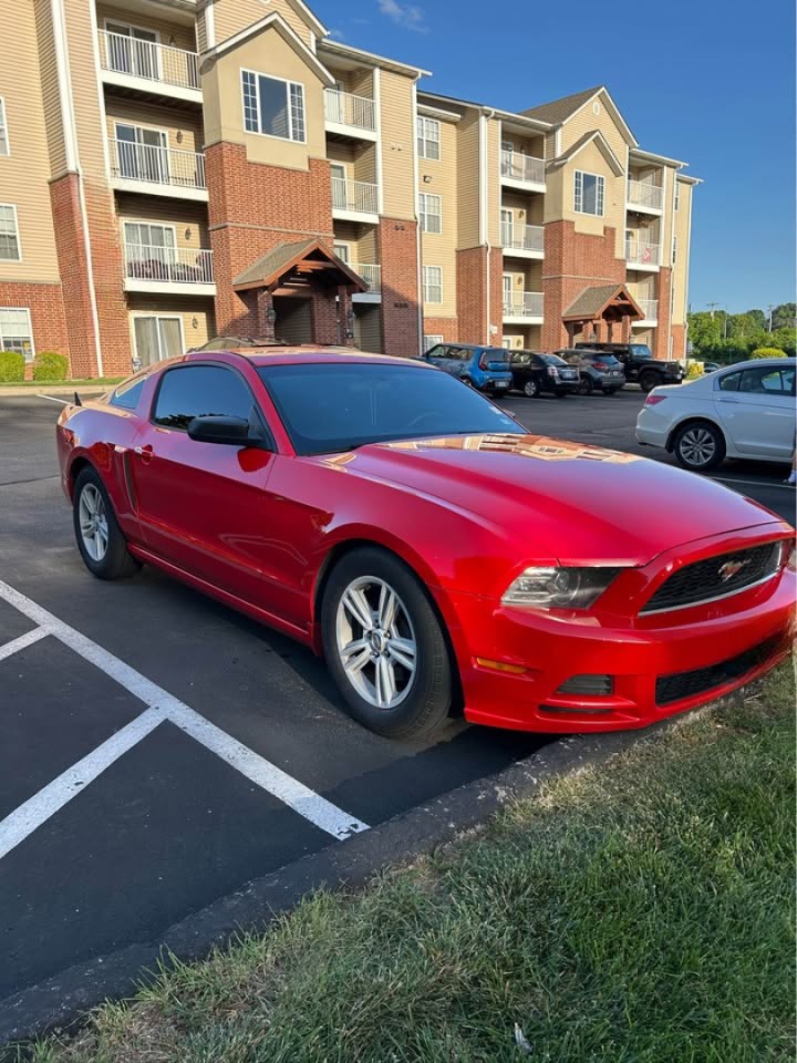 2014 Ford Mustang V6 Coupe