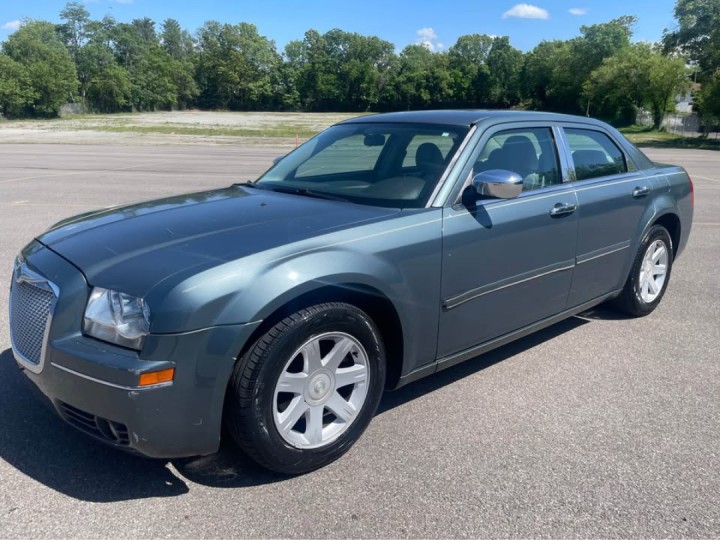 2005 Chrysler 300 Touring