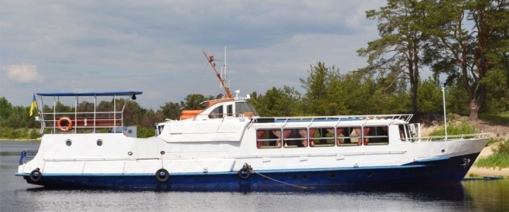 Двопалубний теплоход ENEJ – урочисті заходи на воді для 30 гостей