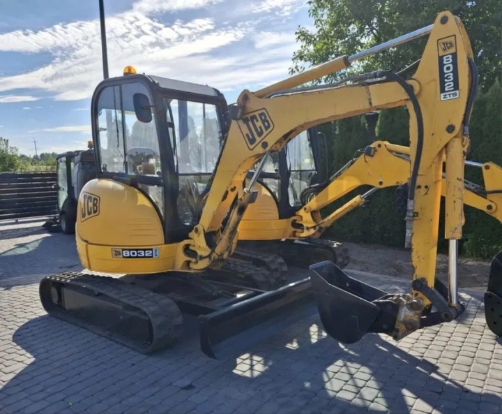 Міні-екскаватор JCB 8032