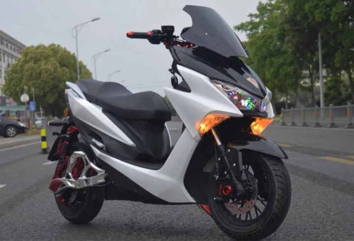 Електроскутер Force Qs motor 3000W
