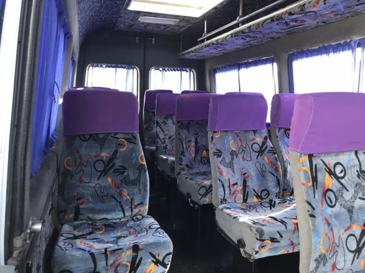 Пасажирський Mercedes-Benz Sprinter