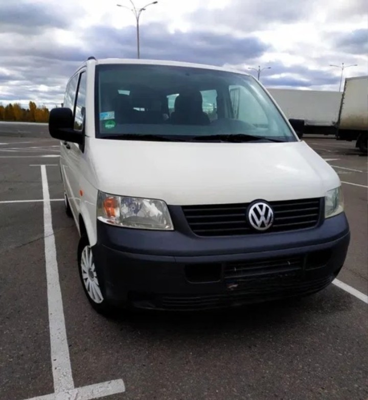 Volkswagen Transporter T5 10 місць