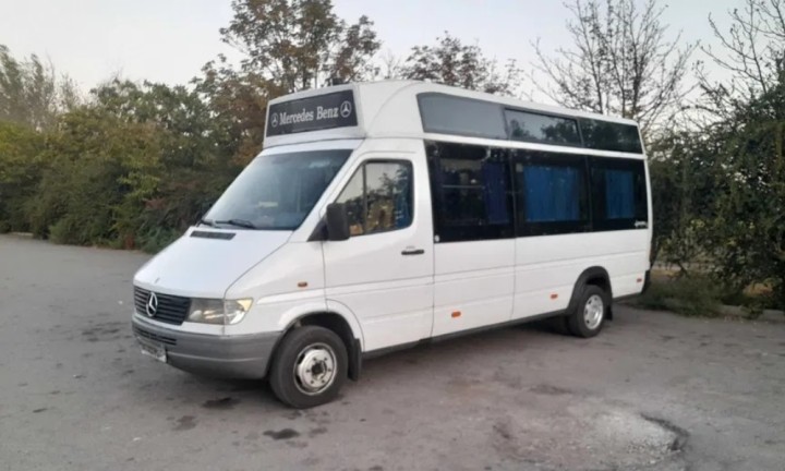 Mercedes-Benz Sprinter 412 24 места