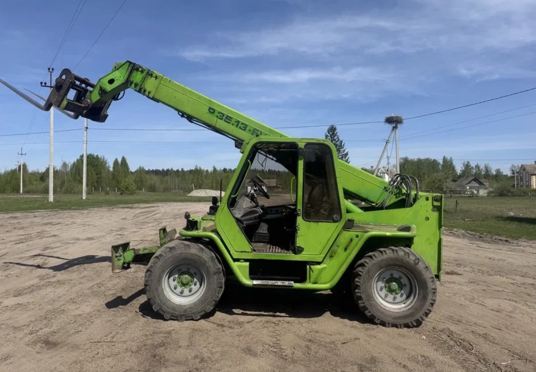 Телескопический погрузчик Merlo P 35.13 EVS - Изображение 1 из 1