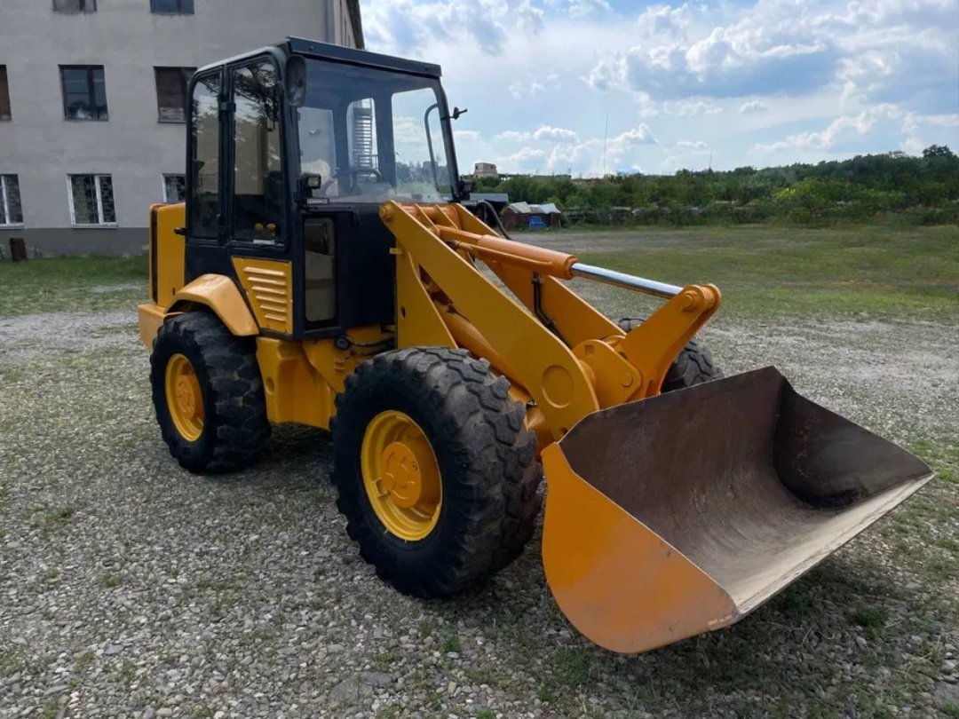 Фронтальный погрузчик JCB 409 - Изображение 1 из 1