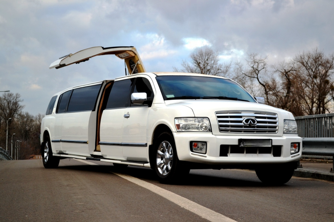 Роскошный лимузин Infiniti QX56 - Изображение 1 из 1
