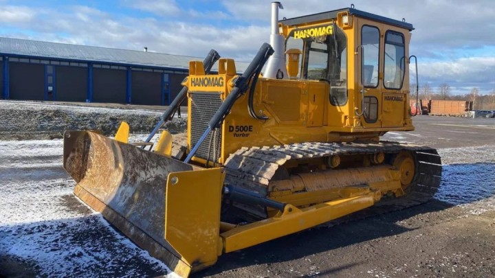 Бульдозер Hanomag D500E Turbo