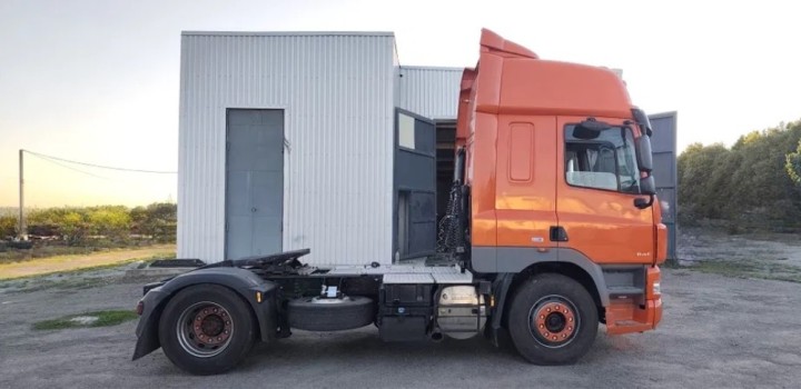 Тягач фура DAF CF 410