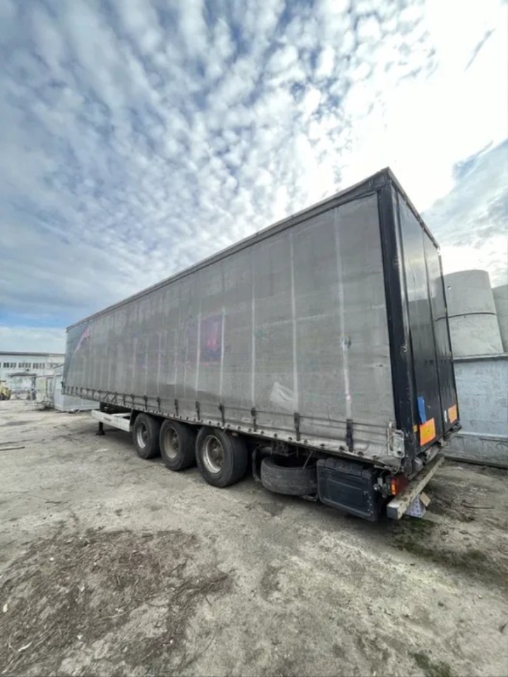 Полуприцеп-штора Krone SDP 27