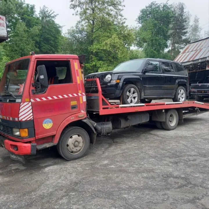 Евакуатор TATA 613