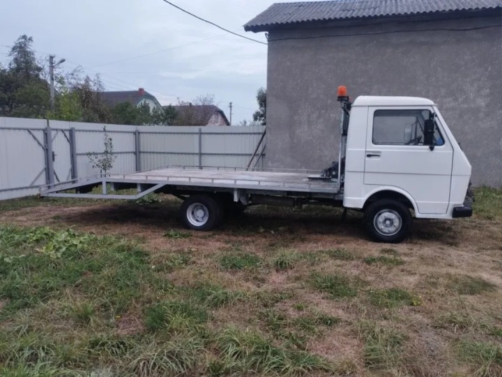 Евакуатор Volkswagen LT