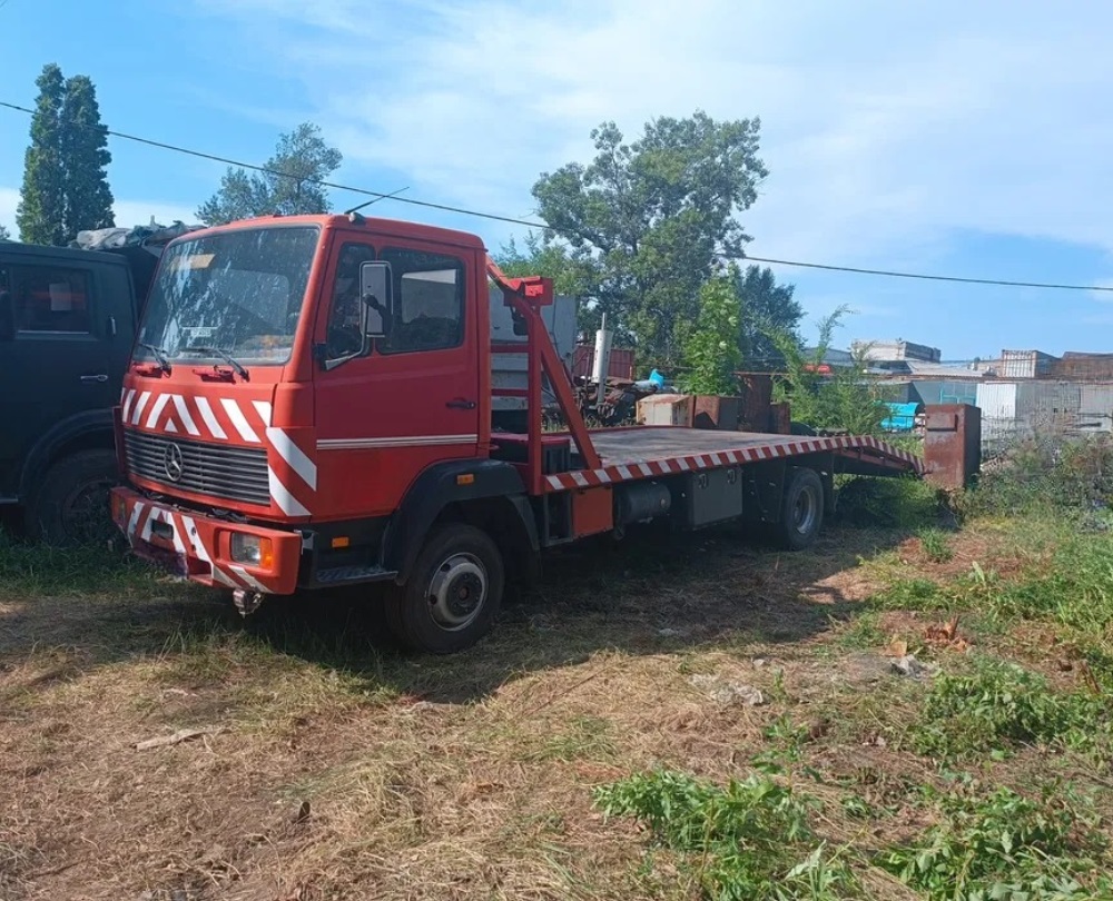 Евакуатор Mercedes-Benz Vario - Зображення 1 із 1